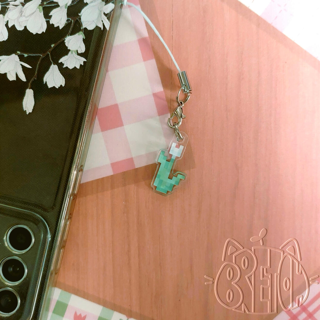 Tulipán Blanco de Minecraft - Phone Charm - 3€